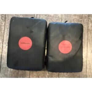 Century Boxing Pads Black 8 By 12